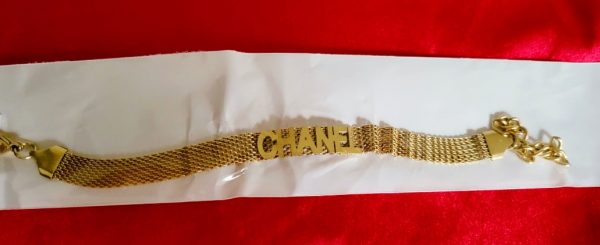Brazalete chanel MATERIAL: ACERO INOXIDABLE - Imagen 3
