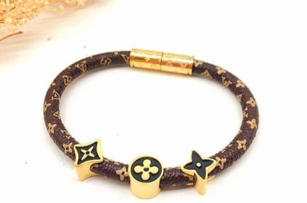 PULSERA LV