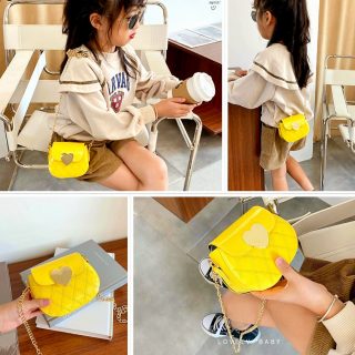 Bolso corazón de niña