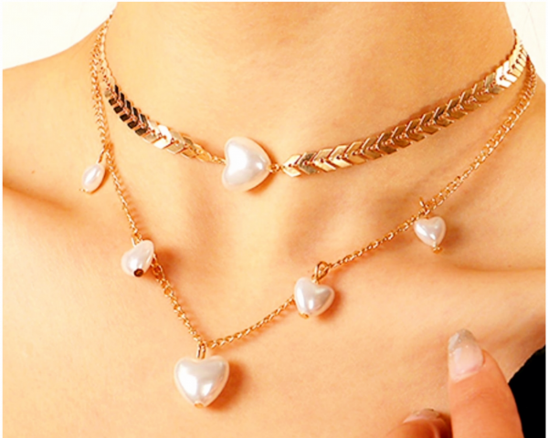 Collar de corazones