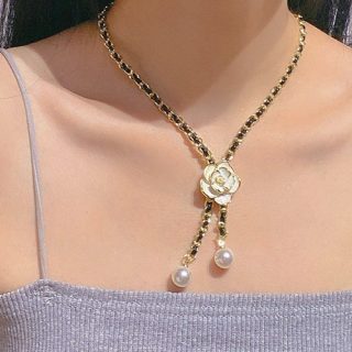 COLLAR FLOR Y PERLAS