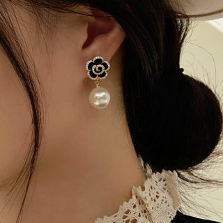 Arete flor y perla