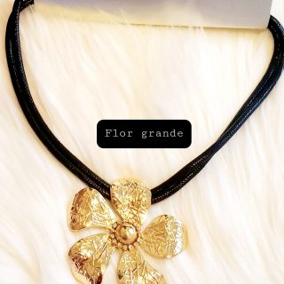 Collar flor