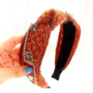 DIADEMA 5