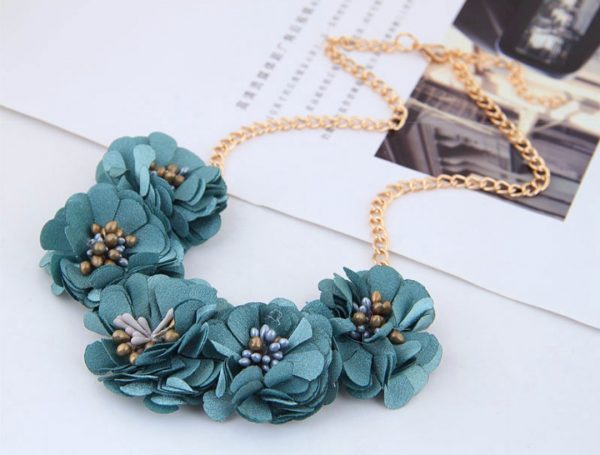Collar flores