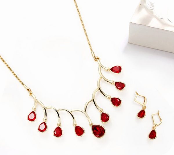 Juego arete y collar