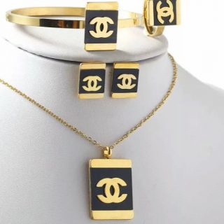 Juego CC con pulsera y anillo