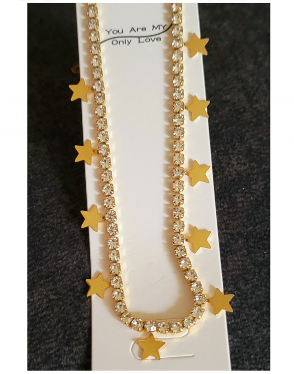 Collar de brillantes y estrellas
