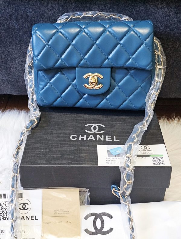 Bolso Cha-nel con caja