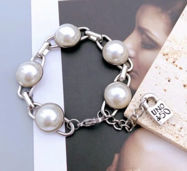Pulsera perlas Uno de 50