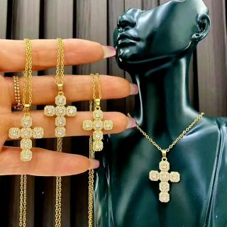 Cadena con dije cruz