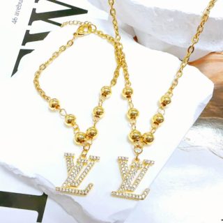 Juego con pulsera LV