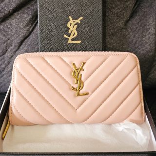 Cartera YSL con caja