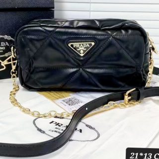 Bolso Pra-da con caja