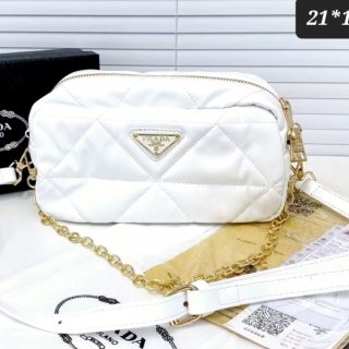 Bolso Pra-da con caja