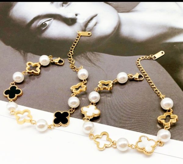 Pulsera blanca Van-Cleef