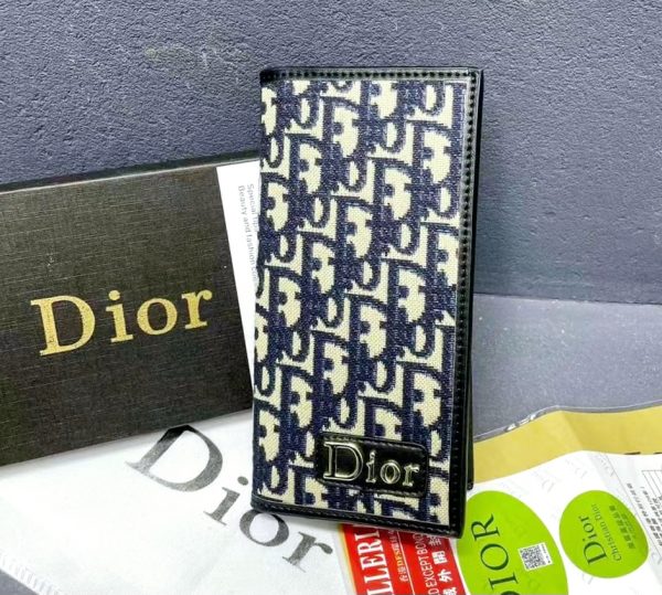 Tarjetero D-ior con caja
