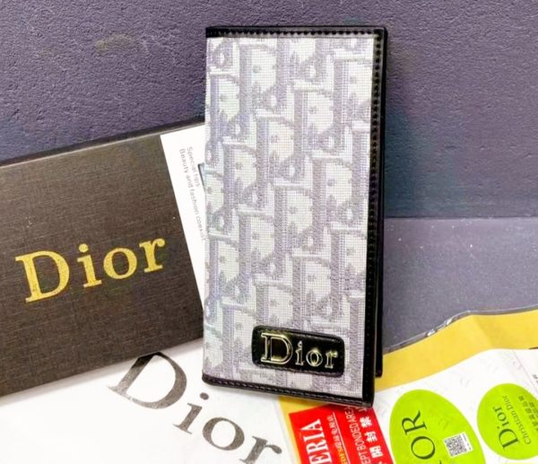 Tarjetero D-ior con caja