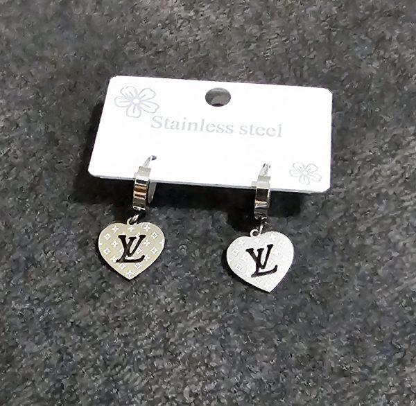 Arete corazón LV