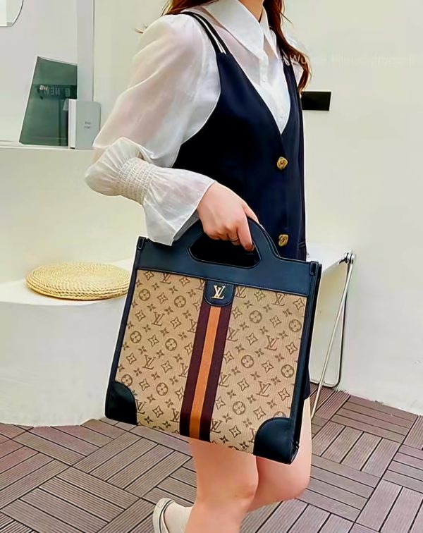 Bolso de mano LV grande