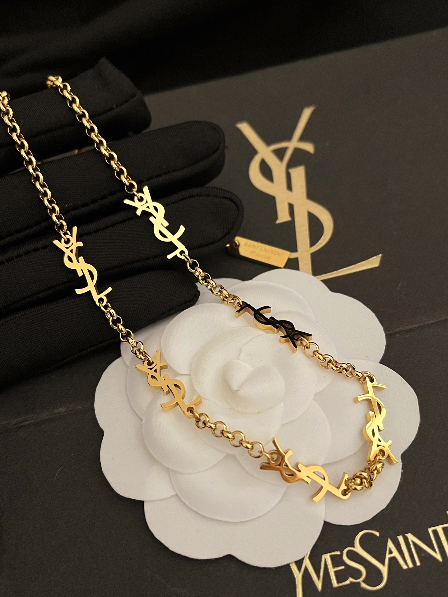 Juego collar y pulsera YSL