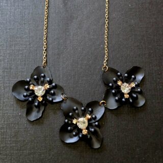 Collar de flores